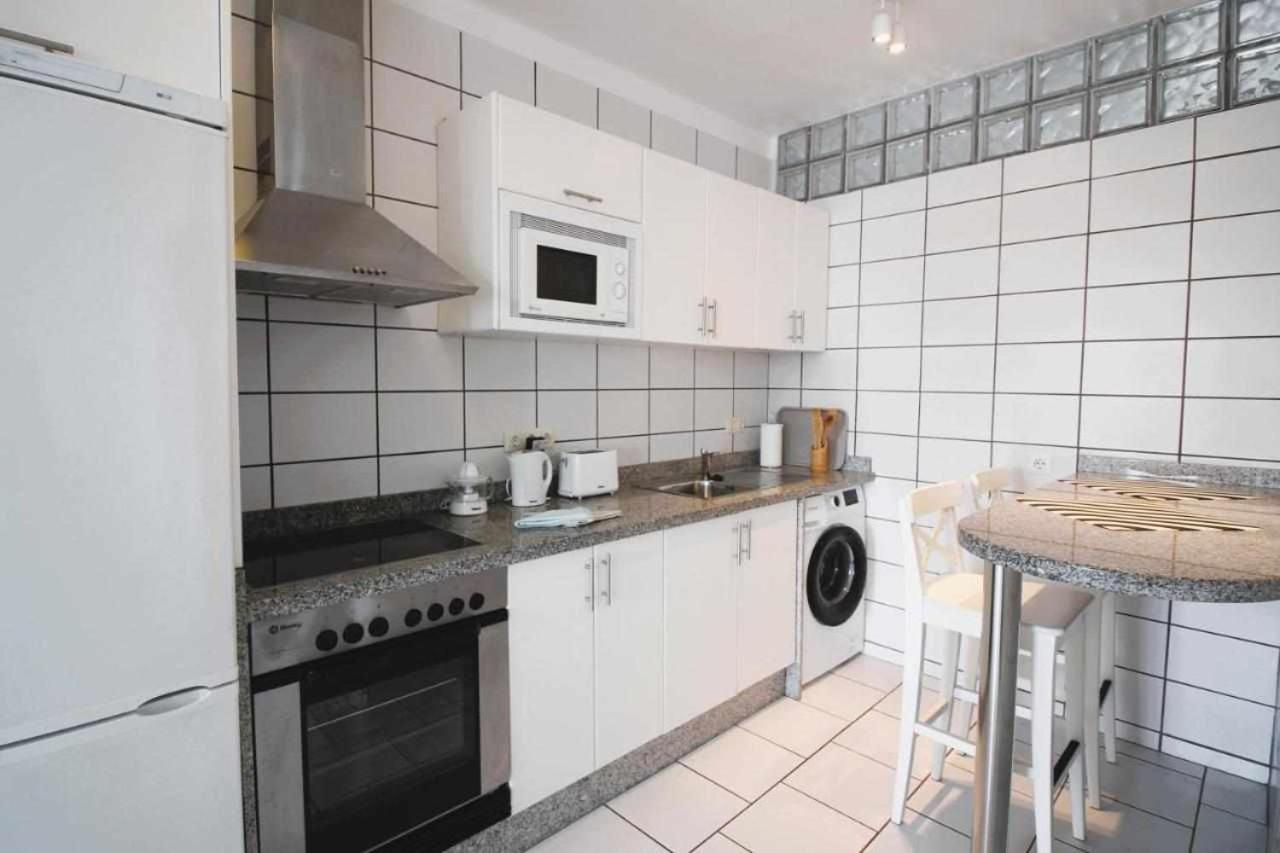 Nautic Apartment In Puerto Del Carmen Tías Exteriör bild